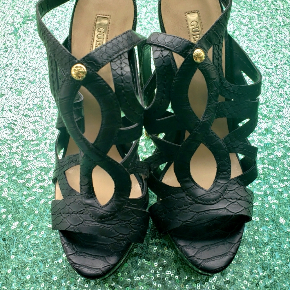 GUESS BLACK TEXTURED STRAPPY HEEL SIZE 9